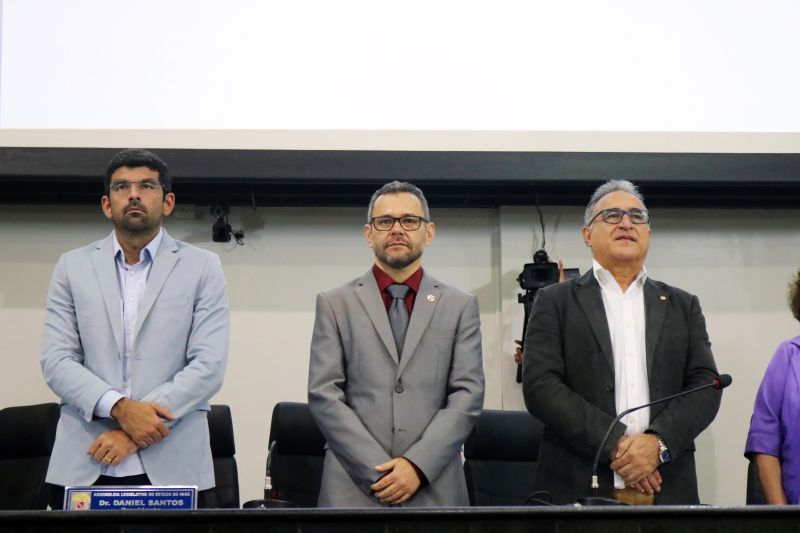 O Diário Oficial do Estado ganhou sessão solene, na manhã desta quinta-feira (27), no plenário da Assembleia Legislativa do Pará (Alepa), em homenagem aos 128 anos de fundação. A solenidade teve início por volta das 10h e contou com a presença de servidores da autarquia, representantes de entidades, além de autoridades locais e de outros estados. <div class='credito_fotos'>Foto: Divulgação   |   <a href='/midias/2019/originais/2816_img_2429.jpg' download><i class='fa-solid fa-download'></i> Download</a></div>