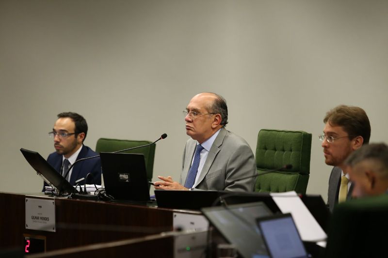 Em nova audiência de conciliação no Supremo Tribunal Federal (STF), em Brasília (DF), na tarde desta segunda, 5, sobre os repasses da Lei Kandir, o governador Helder Barbalho solicitou à União a possibilidade de partilha advinda do pagamento da cessão onerosa para quitar o montante correspondente ao ano de 2019. A legislação debatida prevê a compensação ao Estado pelo Imposto sobre Circulação de Mercadorias e Serviços (ICMS) não arrecadado em consequência da desoneração das exportações. <div class='credito_fotos'>Foto: Jailson Sam / Divulgação   |   <a href='/midias/2019/originais/5255_107738661_7685.jpg' download><i class='fa-solid fa-download'></i> Download</a></div>