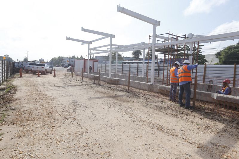 VISITA DO GOVERNADOR AS OBRAS DA NONA BR. <div class='credito_fotos'>Foto: Marcelo Seabra / Ag. Pará   |   <a href='/midias/2019/originais/5343_20190824091251__mg_0338.jpg' download><i class='fa-solid fa-download'></i> Download</a></div>