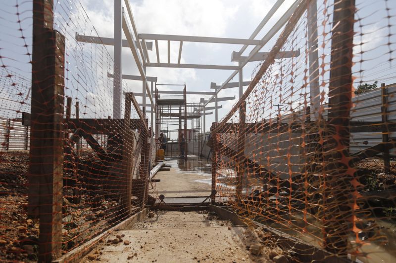 VISITA DO GOVERNADOR AS OBRAS DA NONA BR. <div class='credito_fotos'>Foto: Marcelo Seabra / Ag. Pará   |   <a href='/midias/2019/originais/5343_20190824091320__mg_0344.jpg' download><i class='fa-solid fa-download'></i> Download</a></div>