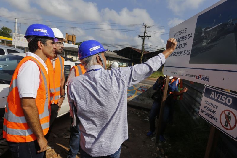 VISITA DO GOVERNADOR AS OBRAS DA NONA BR. <div class='credito_fotos'>Foto: Marcelo Seabra / Ag. Pará   |   <a href='/midias/2019/originais/5343_20190824092346__mg_0403.jpg' download><i class='fa-solid fa-download'></i> Download</a></div>