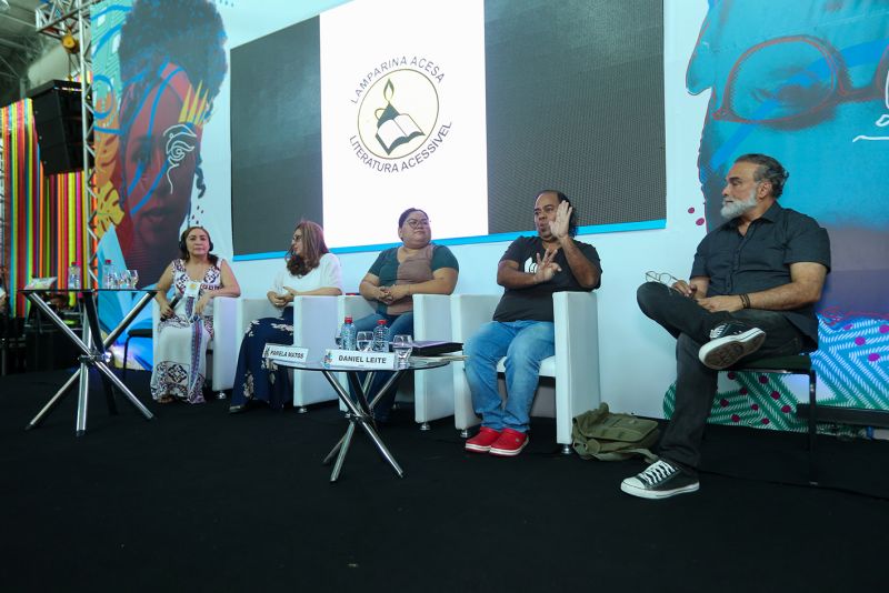  <div class='credito_fotos'>Foto: Alex Ribeiro / Ag. Pará   |   <a href='/midias/2019/originais/5365_arenamultivozes-rodadeconversaacessibilidadeliteraria-cred.alexribeiro_0002_img_6388.jpg' download><i class='fa-solid fa-download'></i> Download</a></div>