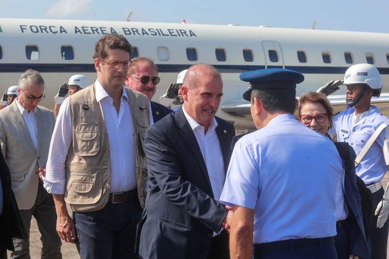 Governadores da Amazônia Oriental se reúnem, neste momento, com uma comitiva formada por ministros e coordenada pelo chefe da Casa Civil, Onyx Lorenzoni, realizada no Hangar Centro de Convenções da Amazônia.  <div class='credito_fotos'>Foto: Marco Santos / Ag. Pará   |   <a href='/midias/2019/originais/5395__s013537.jpg' download><i class='fa-solid fa-download'></i> Download</a></div>