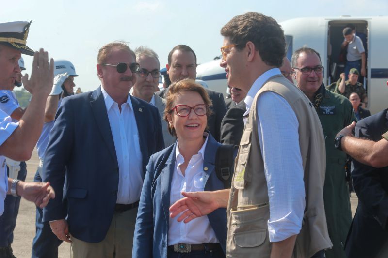 Governadores da Amazônia Oriental se reúnem, neste momento, com uma comitiva formada por ministros e coordenada pelo chefe da Casa Civil, Onyx Lorenzoni, realizada no Hangar Centro de Convenções da Amazônia.  <div class='credito_fotos'>Foto: Marco Santos / Ag. Pará   |   <a href='/midias/2019/originais/5395__s013553.jpg' download><i class='fa-solid fa-download'></i> Download</a></div>