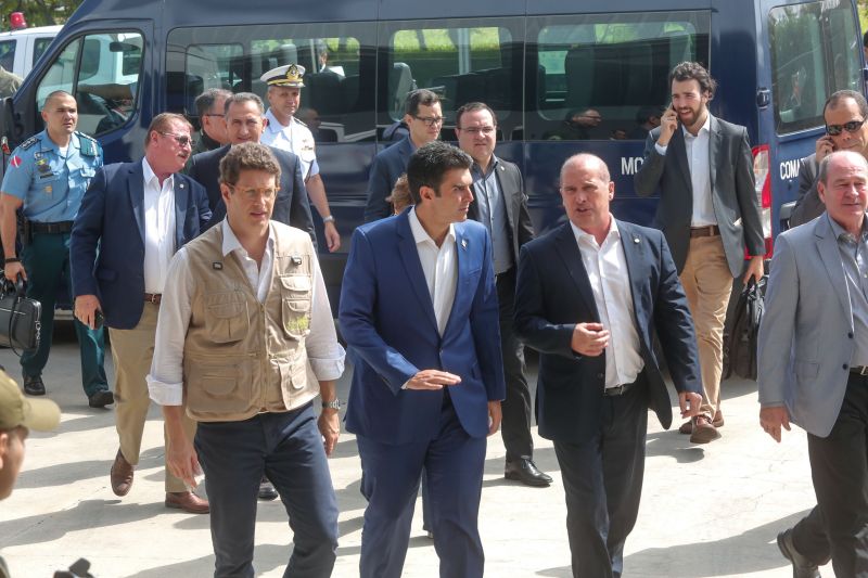 Governadores da Amazônia Oriental se reúnem, neste momento, com uma comitiva formada por ministros e coordenada pelo chefe da Casa Civil, Onyx Lorenzoni, realizada no Hangar Centro de Convenções da Amazônia.  <div class='credito_fotos'>Foto: Marco Santos / Ag. Pará   |   <a href='/midias/2019/originais/5395__s013572.jpg' download><i class='fa-solid fa-download'></i> Download</a></div>