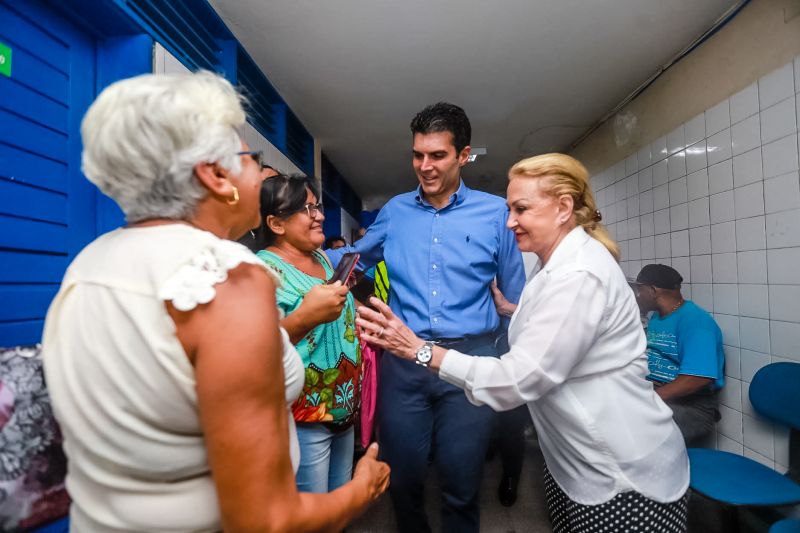 O governador do Pará, Helder Barbalho, e o secretário estadual de Saúde do Pará, Alberto Beltrame, lançaram oficialmente, nesta sexta-feira (27), em Belém, a Campanha Vacinação contra o Sarampo, que foi antecipada especialmente no Estado para resgatar a cobertura vacinal contra a doença e assim aumentar a proteção da população paraense. <div class='credito_fotos'>Foto: Marco Santos / Ag. Pará   |   <a href='/midias/2019/originais/5502_antecipacaodevacinacontraosarampo-fotomarcosantos-21.jpg' download><i class='fa-solid fa-download'></i> Download</a></div>