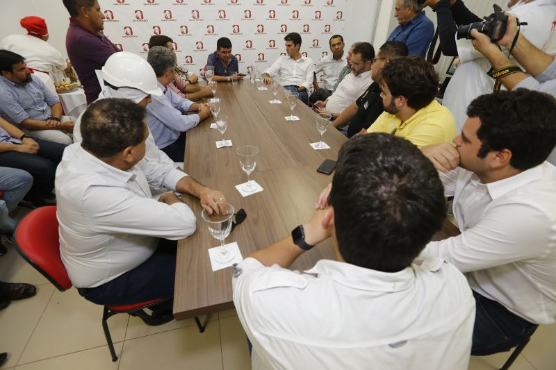 A economia do município de São Geraldo do Araguaia, no sudeste paraense, gira em torno da agropecuária, com destaque para a pecuária de corte. <div class='credito_fotos'>Foto: Marcelo Seabra / Ag. Pará   |   <a href='/midias/2019/originais/5525_0f9f35d8-68b0-5c7c-dced-5d94fc719963.jpg' download><i class='fa-solid fa-download'></i> Download</a></div>