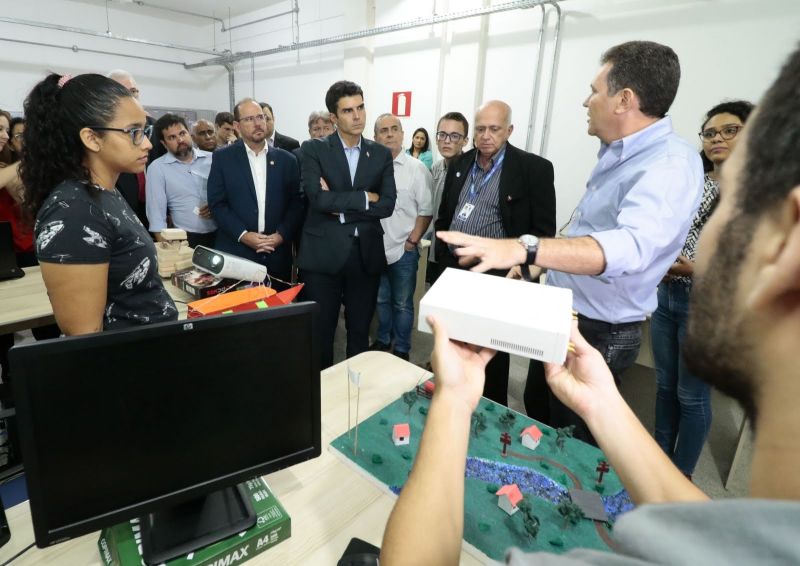 Gov. Helder Barbalho faz visita ao Parque de Ciência e Tecnologia / PCT - GUAMÁ <div class='credito_fotos'>Foto: Ricardo Amanajás / Ag. Pará   |   <a href='/midias/2019/originais/5536_19a6ee85-7d17-a4f0-b42f-6faa9e72482a.jpg' download><i class='fa-solid fa-download'></i> Download</a></div>