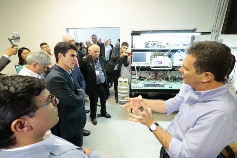 Gov. Helder Barbalho faz visita ao Parque de Ciência e Tecnologia / PCT - GUAMÁ <div class='credito_fotos'>Foto: Ricardo Amanajás / Ag. Pará   |   <a href='/midias/2019/originais/5536_3df24fdd-6edb-3b94-7512-b864471f4251.jpg' download><i class='fa-solid fa-download'></i> Download</a></div>