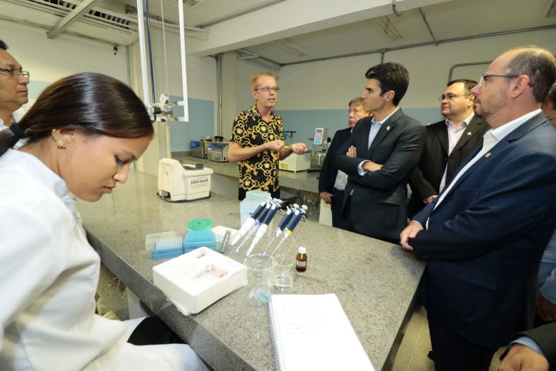 Gov. Helder Barbalho faz visita ao Parque de Ciência e Tecnologia / PCT - GUAMÁ <div class='credito_fotos'>Foto: Ricardo Amanajás / Ag. Pará   |   <a href='/midias/2019/originais/5536_70329563-17b6-9103-ca3c-4195d69e74df.jpg' download><i class='fa-solid fa-download'></i> Download</a></div>