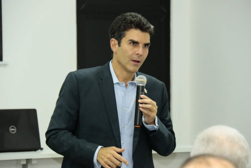 Gov. Helder Barbalho faz visita ao Parque de Ciência e Tecnologia / PCT - GUAMÁ <div class='credito_fotos'>Foto: Ricardo Amanajás / Ag. Pará   |   <a href='/midias/2019/originais/5536_8c64deda-a800-0661-ec42-40373e78a8be.jpg' download><i class='fa-solid fa-download'></i> Download</a></div>