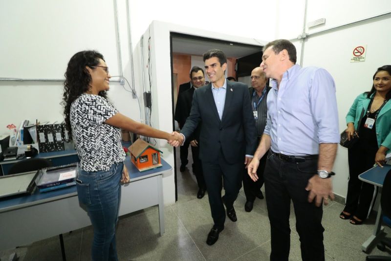 Gov. Helder Barbalho faz visita ao Parque de Ciência e Tecnologia / PCT - GUAMÁ <div class='credito_fotos'>Foto: Ricardo Amanajás / Ag. Pará   |   <a href='/midias/2019/originais/5536_a0abca67-dfc7-cef4-17f7-261bbf0c7c18.jpg' download><i class='fa-solid fa-download'></i> Download</a></div>