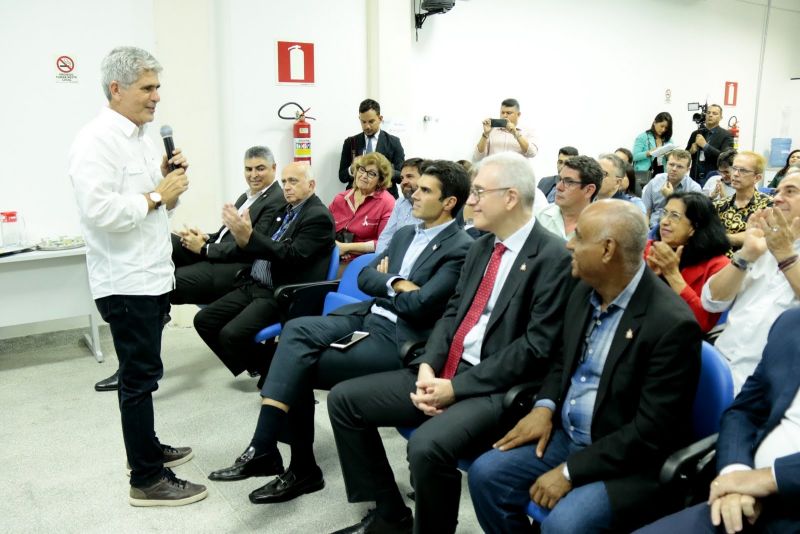 Gov. Helder Barbalho faz visita ao Parque de Ciência e Tecnologia / PCT - GUAMÁ <div class='credito_fotos'>Foto: Ricardo Amanajás / Ag. Pará   |   <a href='/midias/2019/originais/5536_ac04cad3-e131-8e4c-701e-3101123e1948.jpg' download><i class='fa-solid fa-download'></i> Download</a></div>