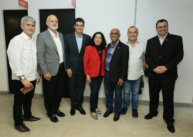 Gov. Helder Barbalho faz visita ao Parque de Ciência e Tecnologia / PCT - GUAMÁ <div class='credito_fotos'>Foto: Ricardo Amanajás / Ag. Pará   |   <a href='/midias/2019/originais/5536_b174f29c-b666-db9c-5f9b-cab5cc81199d.jpg' download><i class='fa-solid fa-download'></i> Download</a></div>