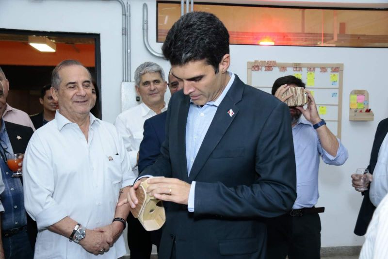 Gov. Helder Barbalho faz visita ao Parque de Ciência e Tecnologia / PCT - GUAMÁ <div class='credito_fotos'>Foto: Ricardo Amanajás / Ag. Pará   |   <a href='/midias/2019/originais/5536_f7d0813f-4fa6-88b4-c3c9-2fb3e85a2eb0.jpg' download><i class='fa-solid fa-download'></i> Download</a></div>