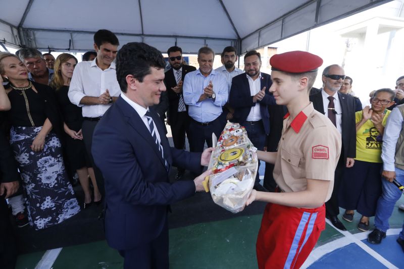  segundo compromisso da visita do ministro Sérgio Moro a Belém, na tarde desta segunda-feira (7), foi uma visita ao Instituto de Ensino de Segurança Pública do Pará (Iesp), no município de Marituba. <div class='credito_fotos'>Foto: Marcelo Seabra / Ag. Pará   |   <a href='/midias/2019/originais/5548_c337a768-56d3-42a7-2255-2fd48c743fe1.jpg' download><i class='fa-solid fa-download'></i> Download</a></div>