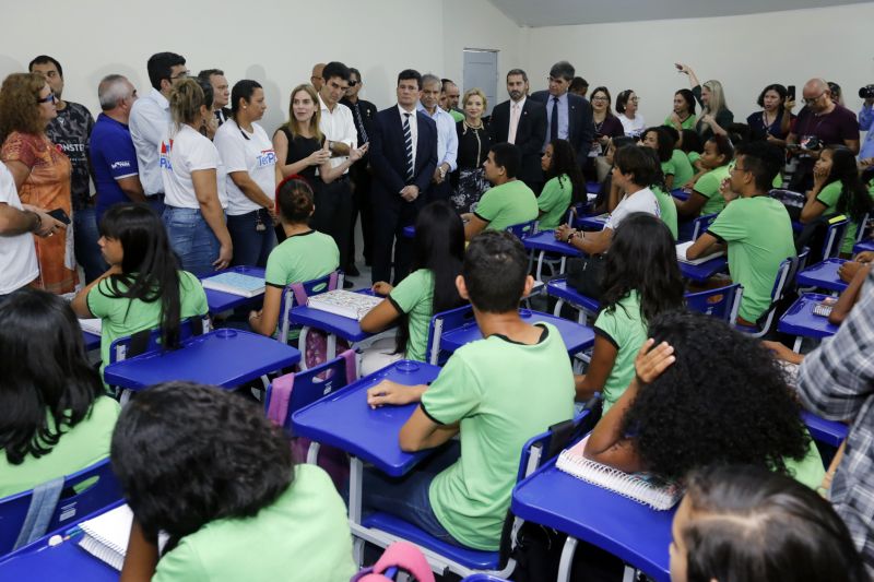  segundo compromisso da visita do ministro Sérgio Moro a Belém, na tarde desta segunda-feira (7), foi uma visita ao Instituto de Ensino de Segurança Pública do Pará (Iesp), no município de Marituba. <div class='credito_fotos'>Foto: Marcelo Seabra / Ag. Pará   |   <a href='/midias/2019/originais/5548_cf4f3c70-401f-d819-797b-352068e891c4.jpg' download><i class='fa-solid fa-download'></i> Download</a></div>