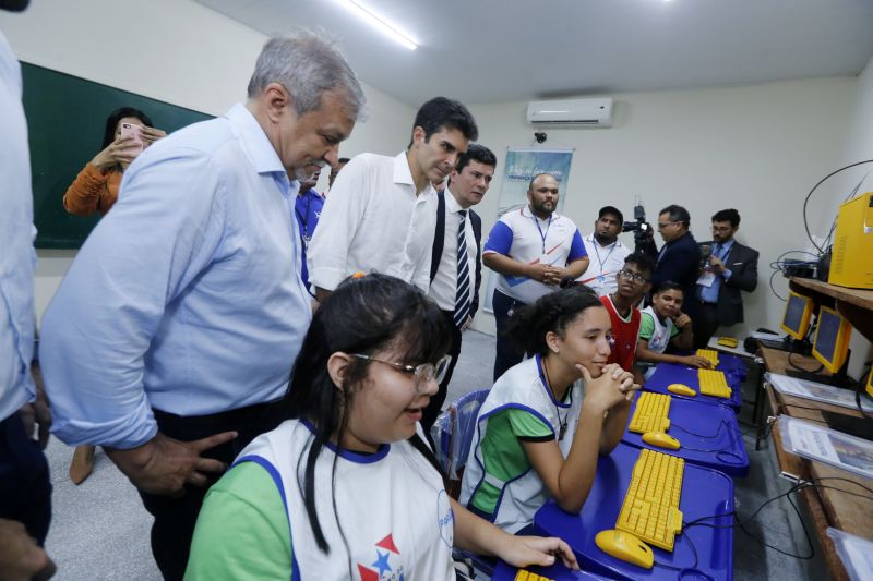  segundo compromisso da visita do ministro Sérgio Moro a Belém, na tarde desta segunda-feira (7), foi uma visita ao Instituto de Ensino de Segurança Pública do Pará (Iesp), no município de Marituba. <div class='credito_fotos'>Foto: Marcelo Seabra / Ag. Pará   |   <a href='/midias/2019/originais/5548_d9607b79-44c8-454b-53d0-cb149c915269.jpg' download><i class='fa-solid fa-download'></i> Download</a></div>