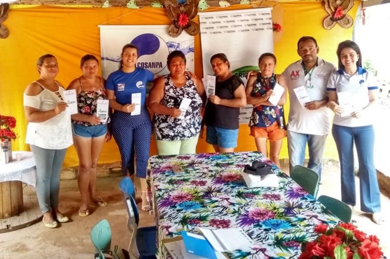 De torneio de futebol à oficina sobre o cultivo de hortas em pequenos espaços, passando por revitalização dos jardins de uma escola, palestra sobre direitos e deveres do cidadão e também reunião com os moradores para informações sobre as tarifas cobradas pela Companhia de Saneamento do Pará (Cosanpa). <div class='credito_fotos'>Foto: ASCOM / COSANPA   |   <a href='/midias/2019/originais/5554_a88fe300-81b7-f615-e8d3-861bf9037da2.jpg' download><i class='fa-solid fa-download'></i> Download</a></div>