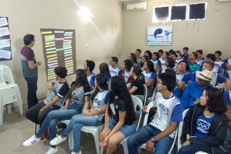 De torneio de futebol à oficina sobre o cultivo de hortas em pequenos espaços, passando por revitalização dos jardins de uma escola, palestra sobre direitos e deveres do cidadão e também reunião com os moradores para informações sobre as tarifas cobradas pela Companhia de Saneamento do Pará (Cosanpa). <div class='credito_fotos'>Foto: ASCOM / COSANPA   |   <a href='/midias/2019/originais/5554_e2b95d2b-974a-2fed-ca5c-12cbb8d34c3c.jpg' download><i class='fa-solid fa-download'></i> Download</a></div>