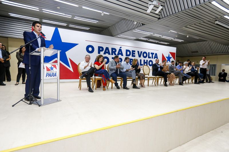 Entrega Crédito Cidadão 09/10/2019 <div class='credito_fotos'>Foto: Marcelo Seabra / Ag. Pará   |   <a href='/midias/2019/originais/5555_37af0358-f67b-86a0-f133-2d2e8dc05bb1.jpg' download><i class='fa-solid fa-download'></i> Download</a></div>