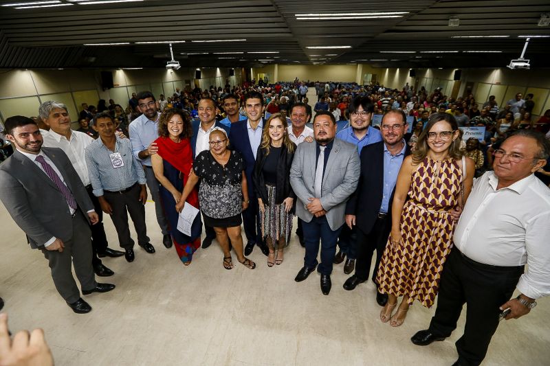 Entrega Crédito Cidadão 09/10/2019 <div class='credito_fotos'>Foto: Marcelo Seabra / Ag. Pará   |   <a href='/midias/2019/originais/5555_b7d1427b-dd2d-a0da-5e84-3d056203b2f5.jpg' download><i class='fa-solid fa-download'></i> Download</a></div>