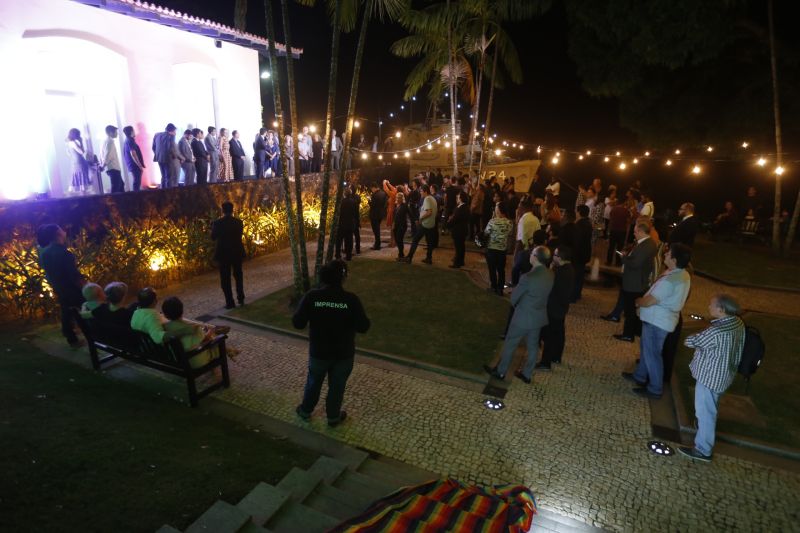 Espaço Cultural Casa das Onze Janelas será reaberto com quatro exposições. <div class='credito_fotos'>Foto: Marcelo Seabra / Ag. Pará   |   <a href='/midias/2019/originais/5556_4acc6821-dcc1-c510-2bf6-e47d89c5279e.jpg' download><i class='fa-solid fa-download'></i> Download</a></div>