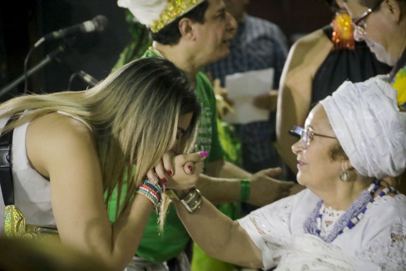 Auto do Círio 2019 <div class='credito_fotos'>Foto: Pedro Guerreiro / Ag. Pará   |   <a href='/midias/2019/originais/5563_ba7d4c6a-9a5d-8e98-3bf2-08415f000289.jpg' download><i class='fa-solid fa-download'></i> Download</a></div>