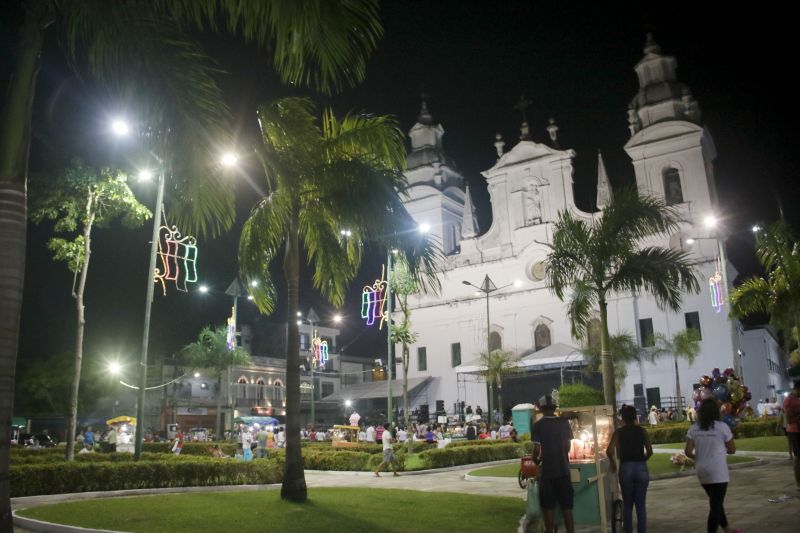 Auto do Círio 2019
Igreja da Sé <div class='credito_fotos'>Foto: Pedro Guerreiro / Ag. Pará   |   <a href='/midias/2019/originais/5563_ed144025-9e5e-c826-f4ff-e8bfde4720b0.jpg' download><i class='fa-solid fa-download'></i> Download</a></div>