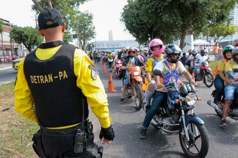 Fiscalização Trânsito <div class='credito_fotos'>Foto: Ricardo Amanajás / Ag. Pará   |   <a href='/midias/2019/originais/5569_453a8dba-94a6-cbf0-184a-8785fbb248ac.jpg' download><i class='fa-solid fa-download'></i> Download</a></div>