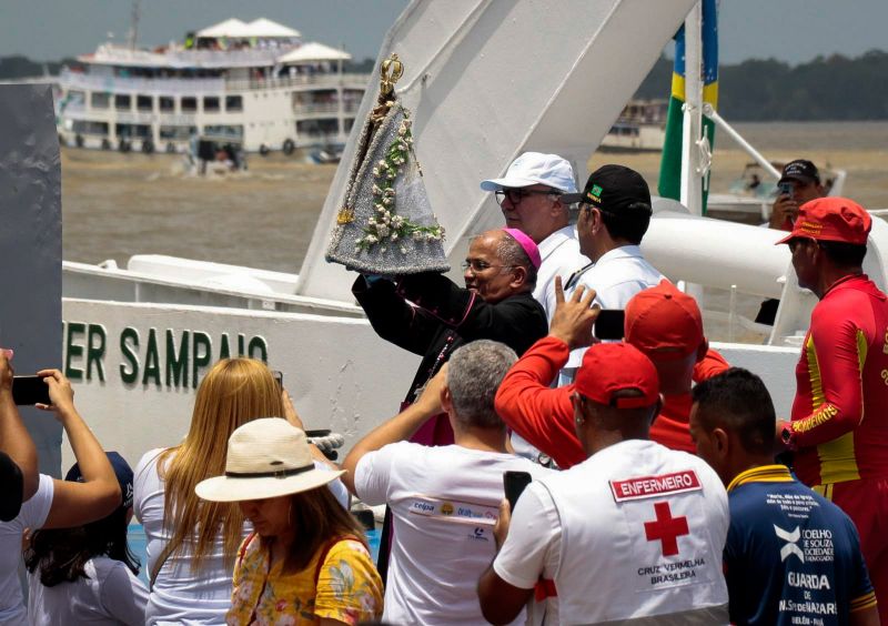 Encerramento Romaria Fluvial - Escadinha <div class='credito_fotos'>Foto: Ricardo Amanajás / Ag. Pará   |   <a href='/midias/2019/originais/5570_aceb4f5c-cc34-dc3b-8b4d-6e13035a68be.jpg' download><i class='fa-solid fa-download'></i> Download</a></div>