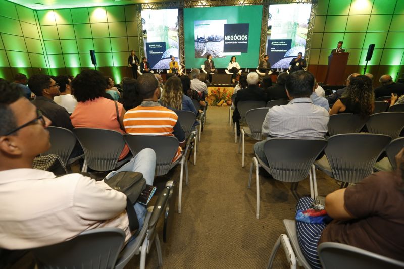 Governo do Estado abre a 9 Feira Internacional de Turismo na Amazônia. <div class='credito_fotos'>Foto: Marcelo Seabra / Ag. Pará   |   <a href='/midias/2019/originais/5576_55a5c905-506e-cfbb-65e5-b537ca9869d4.jpg' download><i class='fa-solid fa-download'></i> Download</a></div>