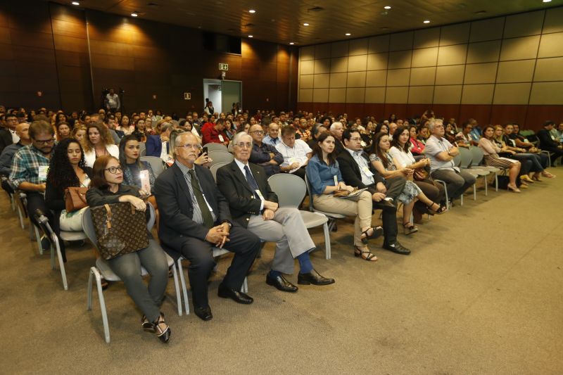 Governo do Estado abre a 9 Feira Internacional de Turismo na Amazônia. <div class='credito_fotos'>Foto: Marcelo Seabra / Ag. Pará   |   <a href='/midias/2019/originais/5576_c5f93dbc-a677-532f-fbec-1f3bd8aa92c8.jpg' download><i class='fa-solid fa-download'></i> Download</a></div>