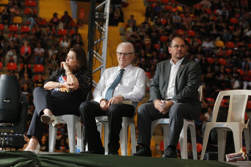 Evento realizado pela IEQ - Pará, conta com presença de líderes políticos e Pregadores no Mangueirinho. <div class='credito_fotos'>Foto: Marcelo Seabra / Ag. Pará   |   <a href='/midias/2019/originais/5581_894d9bb2-724a-d4d3-4663-6869bcf4142e.jpg' download><i class='fa-solid fa-download'></i> Download</a></div>