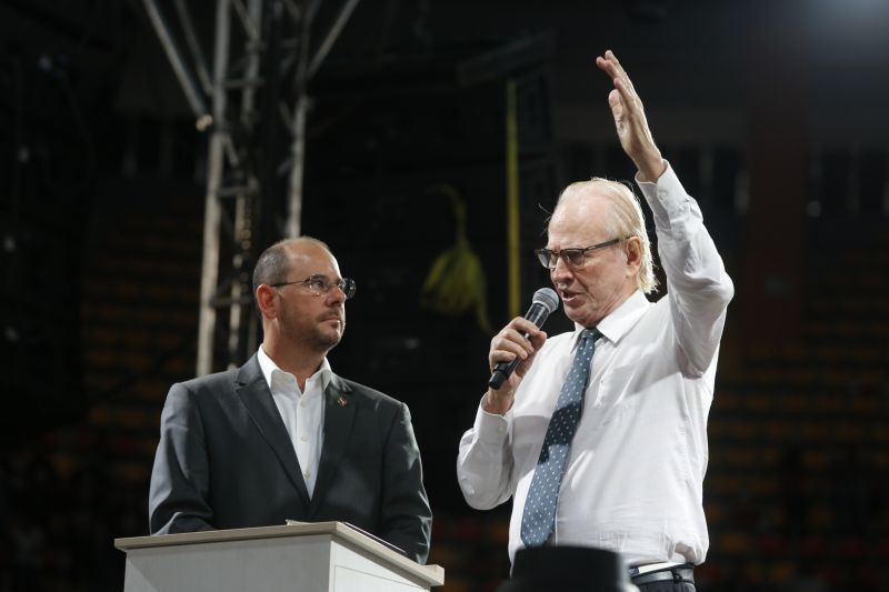 Evento realizado pela IEQ - Pará, conta com presença de líderes políticos e Pregadores no Mangueirinho. <div class='credito_fotos'>Foto: Marcelo Seabra / Ag. Pará   |   <a href='/midias/2019/originais/5581_cba3827e-5b94-dfaa-519b-739c0a35cb6f.jpg' download><i class='fa-solid fa-download'></i> Download</a></div>