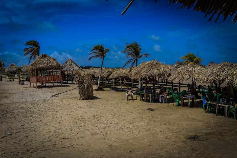 Um paraíso dentro Amazônia. É assim que os turistas que conhecem o arquipélago do Marajó definem a beleza da maior ilha fluviomarítima do mundo, que abriga em seu território 16 municípios. A natureza preservada chama a atenção e encanta os visitantes. <div class='credito_fotos'>Foto: JADER PAES / AG. PARÁ   |   <a href='/midias/2019/originais/5583_1628525c-4746-b3a1-839d-e1d996231a3b.jpg' download><i class='fa-solid fa-download'></i> Download</a></div>