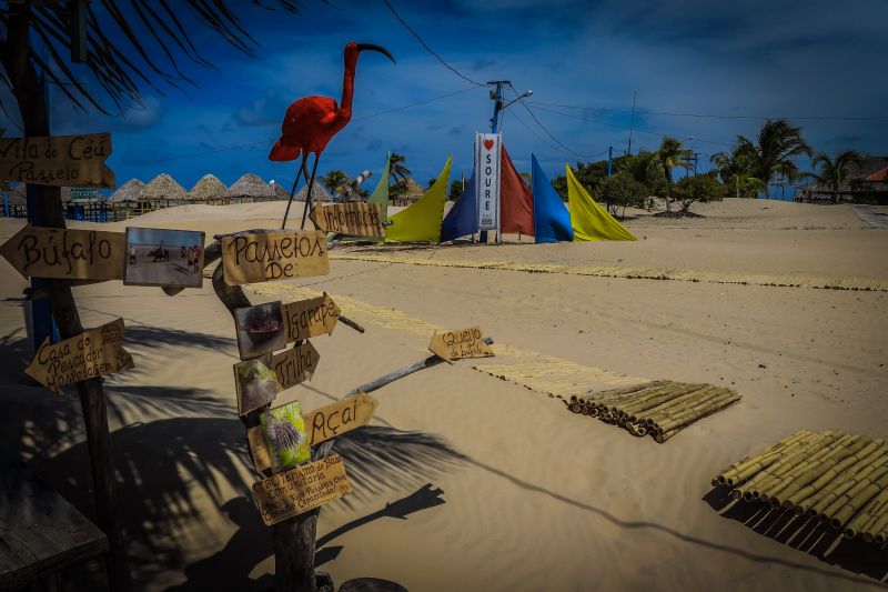 Um paraíso dentro Amazônia. É assim que os turistas que conhecem o arquipélago do Marajó definem a beleza da maior ilha fluviomarítima do mundo, que abriga em seu território 16 municípios. A natureza preservada chama a atenção e encanta os visitantes. <div class='credito_fotos'>Foto: JADER PAES / AG. PARÁ   |   <a href='/midias/2019/originais/5583_8c2f0186-c355-b203-eb99-f530ded4e05f.jpg' download><i class='fa-solid fa-download'></i> Download</a></div>