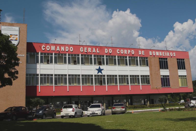 Curso de mergulhadores CBMPA, conta com aula teÃ³rica em sala e prÃ¡tica simulando uma operaÃ§Ã£o real submerso. 
BelÃ©m, 24/10/2019 <div class='credito_fotos'>Foto: Pedro Guerreiro / Ag. Pará   |   <a href='/midias/2019/originais/5595_e579020e-c35f-4227-80b9-f870120ac7e3.jpg' download><i class='fa-solid fa-download'></i> Download</a></div>