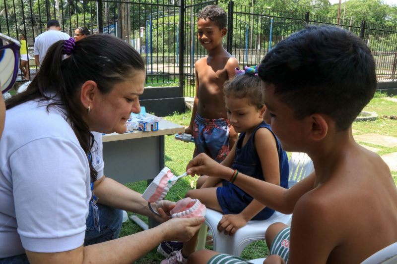 Territórios pela Paz, na manhã deste sábado (26). Serviços como emissão de carteiras de identidade e 2ª via de certidão de nascimento, foram oferecidos, assim como atendimentos de saúde. <div class='credito_fotos'>Foto: Jader Paes / Agência Pará   |   <a href='/midias/2019/originais/5602_6ea064c4-d803-c446-53a1-143f8e286e82.jpg' download><i class='fa-solid fa-download'></i> Download</a></div>