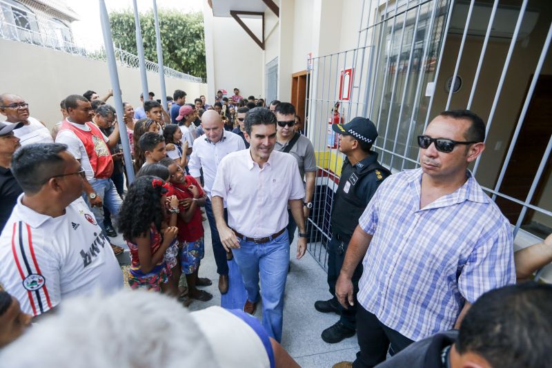 A Escola estadual Raimundo Ribeiro da Costa passa a ter sete salas de aula, quadra poliesportiva coberta e bicicletário. Um dos espaços mais importantes da unidade, o bloco pedagógico, passa a contar com biblioteca, laboratório multidisciplinar e laboratório de informática com internet <div class='credito_fotos'>Foto: Marcelo Seabra / Ag. Pará   |   <a href='/midias/2019/originais/5604_6330ba51-cb82-5d2f-37d5-e94fd8c817ee.jpg' download><i class='fa-solid fa-download'></i> Download</a></div>