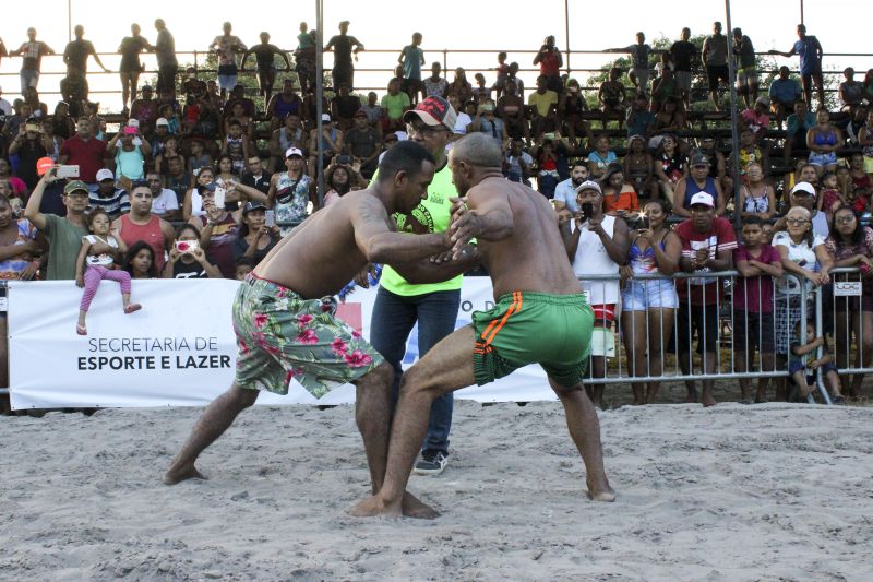 3° Festival do Cavalo Marajoara, que aconteceu neste sábado (26), no município de Soure, no Marajó <div class='credito_fotos'>Foto: ASCOM SEEL   |   <a href='/midias/2019/originais/5606_8f529a91-1e0a-45e4-50f7-afece56f1788.jpg' download><i class='fa-solid fa-download'></i> Download</a></div>