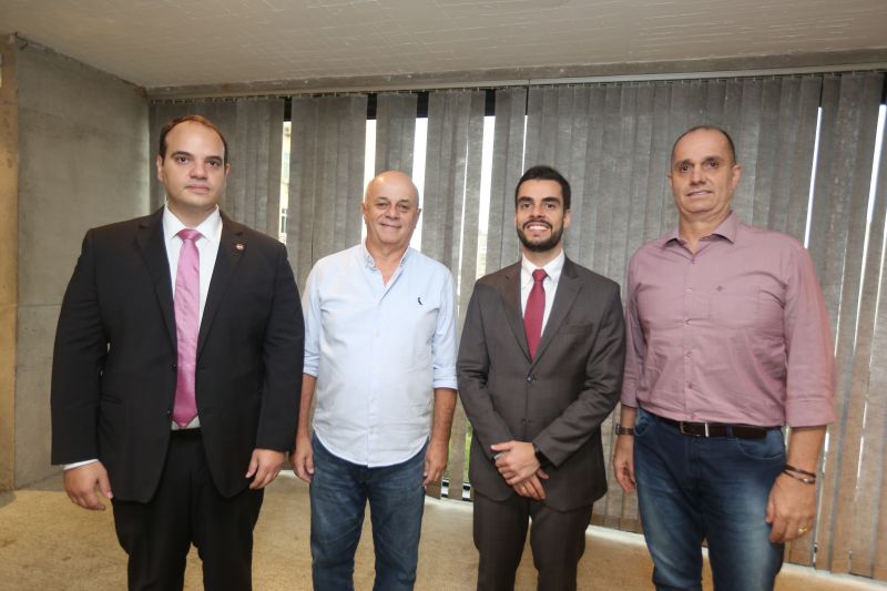 A Auditoria Geral do Estado (AGE) lançou na terça-feira (29), no auditório da Federação das Indústrias do Pará (Fiepa), em Belém, o Programa Estadual de Capacitação de Fornecedores (PECF), uma iniciativa inovadora que busca o aperfeiçoamento dos contratos de obras e serviços prestados por empresas privadas a órgãos públicos. <div class='credito_fotos'>Foto: Alex Ribeiro / Ag. Pará   |   <a href='/midias/2019/originais/5617_10e14a82-25c3-066a-d46c-77986ac9f718.jpg' download><i class='fa-solid fa-download'></i> Download</a></div>