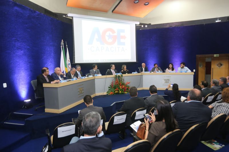 A Auditoria Geral do Estado (AGE) lançou na terça-feira (29), no auditório da Federação das Indústrias do Pará (Fiepa), em Belém, o Programa Estadual de Capacitação de Fornecedores (PECF), uma iniciativa inovadora que busca o aperfeiçoamento dos contratos de obras e serviços prestados por empresas privadas a órgãos públicos. <div class='credito_fotos'>Foto: Alex Ribeiro / Ag. Pará   |   <a href='/midias/2019/originais/5617_6874aee8-b6ca-5817-9092-dd476ab28a4c.jpg' download><i class='fa-solid fa-download'></i> Download</a></div>