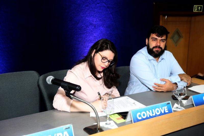 A Auditoria Geral do Estado (AGE) lançou na terça-feira (29), no auditório da Federação das Indústrias do Pará (Fiepa), em Belém, o Programa Estadual de Capacitação de Fornecedores (PECF), uma iniciativa inovadora que busca o aperfeiçoamento dos contratos de obras e serviços prestados por empresas privadas a órgãos públicos. <div class='credito_fotos'>Foto: Alex Ribeiro / Ag. Pará   |   <a href='/midias/2019/originais/5617_e2496c18-390f-2711-3b51-dd4f3787df73.jpg' download><i class='fa-solid fa-download'></i> Download</a></div>