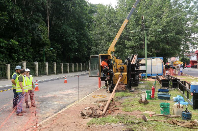 BelÃ©m 31 /10 / 2019 , a compania de Saneamento do ParÃ¡ comeÃ§ou a substituiÃ§Ã£o das redes antigas de cimento amianto (material que nÃ£o Ã© mais utilizado no setor) por rede novas feitas com material mais eficiente e resistente. <div class='credito_fotos'>Foto: Alex Ribeiro / Ag. Pará   |   <a href='/midias/2019/originais/5618_d7394f60-a3c5-e0e3-e3f7-abcd7f413b23.jpg' download><i class='fa-solid fa-download'></i> Download</a></div>