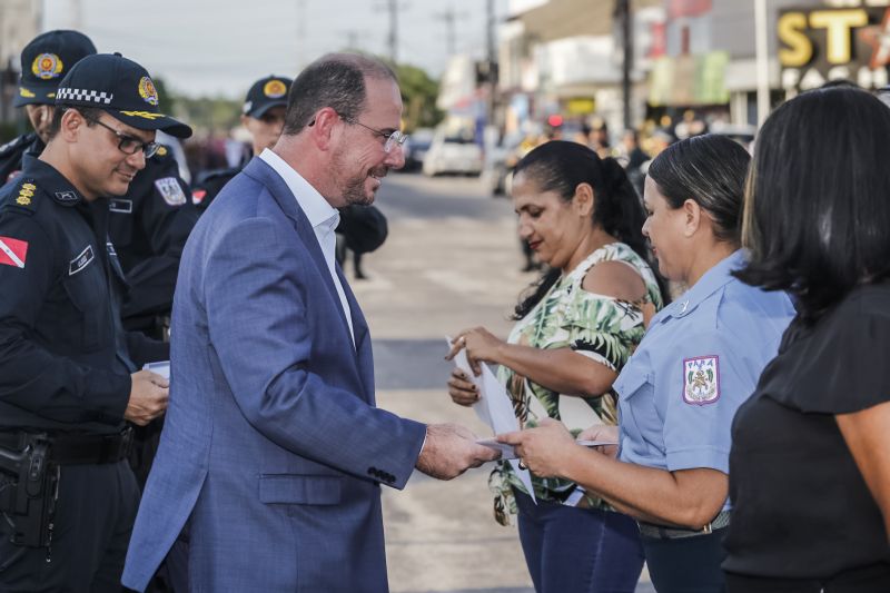 omando de Policiamento Regional VII, sediado em Capanema, no nordeste paraense, completou 12 anos de criação nesta quinta-feira (31), atendendo à população de 19 municípios. O governador do Pará em exercício, Lúcio Vale, participou da celebração, ao lado do ouvidor-geral do Estado, Arthur Houat; do deputado estadual Antônio Tonheiro, e dos prefeitos Chico Neto, de Capanema; Leonardo Vale, de Cachoeira do Piriá; Isaías Neto, de Viseu, e Renata Sousa, de Primavera. <div class='credito_fotos'>Foto: Marcelo Seabra / Ag. Pará   |   <a href='/midias/2019/originais/5622_0abb47e3-cd20-798f-3daf-f0e7d157dbfe.jpg' download><i class='fa-solid fa-download'></i> Download</a></div>