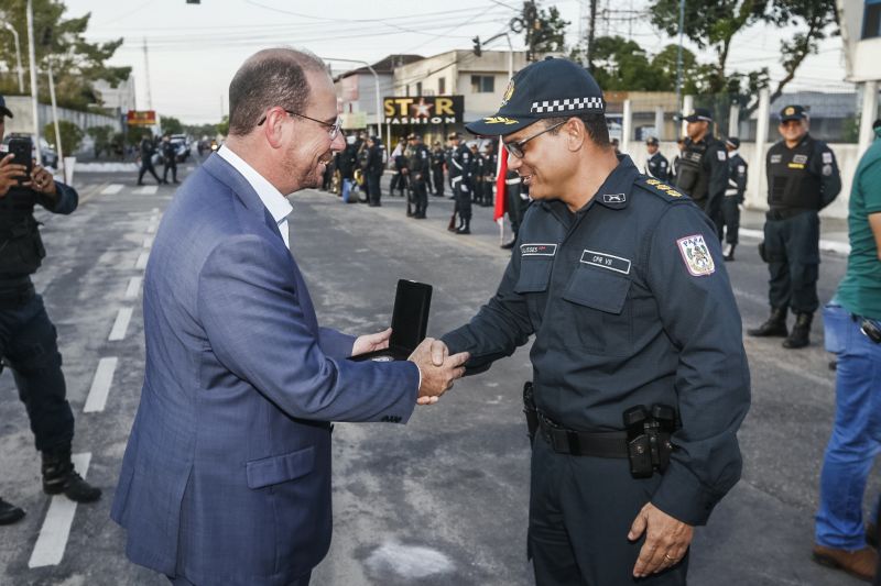 omando de Policiamento Regional VII, sediado em Capanema, no nordeste paraense, completou 12 anos de criação nesta quinta-feira (31), atendendo à população de 19 municípios. O governador do Pará em exercício, Lúcio Vale, participou da celebração, ao lado do ouvidor-geral do Estado, Arthur Houat; do deputado estadual Antônio Tonheiro, e dos prefeitos Chico Neto, de Capanema; Leonardo Vale, de Cachoeira do Piriá; Isaías Neto, de Viseu, e Renata Sousa, de Primavera. <div class='credito_fotos'>Foto: Marcelo Seabra / Ag. Pará   |   <a href='/midias/2019/originais/5622_0d5e8287-3263-bd1a-5562-61eec1601c02.jpg' download><i class='fa-solid fa-download'></i> Download</a></div>