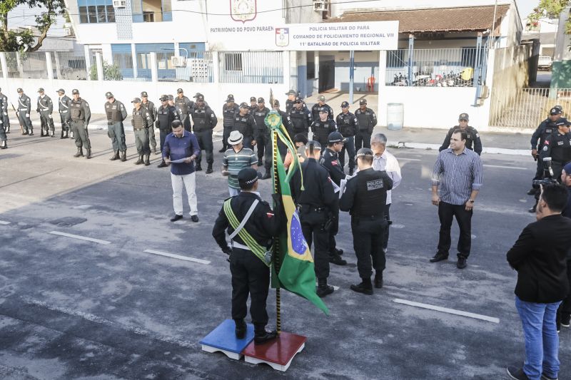 omando de Policiamento Regional VII, sediado em Capanema, no nordeste paraense, completou 12 anos de criação nesta quinta-feira (31), atendendo à população de 19 municípios. O governador do Pará em exercício, Lúcio Vale, participou da celebração, ao lado do ouvidor-geral do Estado, Arthur Houat; do deputado estadual Antônio Tonheiro, e dos prefeitos Chico Neto, de Capanema; Leonardo Vale, de Cachoeira do Piriá; Isaías Neto, de Viseu, e Renata Sousa, de Primavera. <div class='credito_fotos'>Foto: Marcelo Seabra / Ag. Pará   |   <a href='/midias/2019/originais/5622_8c0b9fb3-53c3-557f-3356-3870402e9258.jpg' download><i class='fa-solid fa-download'></i> Download</a></div>