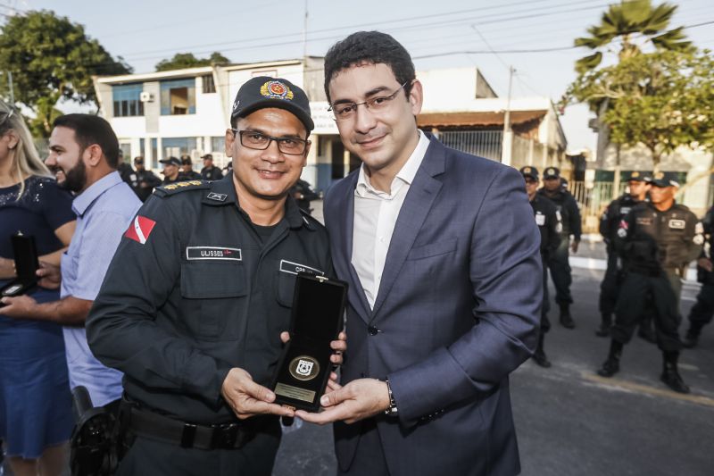 omando de Policiamento Regional VII, sediado em Capanema, no nordeste paraense, completou 12 anos de criação nesta quinta-feira (31), atendendo à população de 19 municípios. O governador do Pará em exercício, Lúcio Vale, participou da celebração, ao lado do ouvidor-geral do Estado, Arthur Houat; do deputado estadual Antônio Tonheiro, e dos prefeitos Chico Neto, de Capanema; Leonardo Vale, de Cachoeira do Piriá; Isaías Neto, de Viseu, e Renata Sousa, de Primavera. <div class='credito_fotos'>Foto: Marcelo Seabra / Ag. Pará   |   <a href='/midias/2019/originais/5622_a06093f5-b993-8020-874d-834fdb1cf350.jpg' download><i class='fa-solid fa-download'></i> Download</a></div>