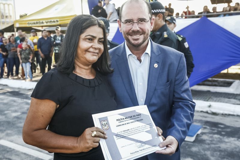 omando de Policiamento Regional VII, sediado em Capanema, no nordeste paraense, completou 12 anos de criação nesta quinta-feira (31), atendendo à população de 19 municípios. O governador do Pará em exercício, Lúcio Vale, participou da celebração, ao lado do ouvidor-geral do Estado, Arthur Houat; do deputado estadual Antônio Tonheiro, e dos prefeitos Chico Neto, de Capanema; Leonardo Vale, de Cachoeira do Piriá; Isaías Neto, de Viseu, e Renata Sousa, de Primavera. <div class='credito_fotos'>Foto: Marcelo Seabra / Ag. Pará   |   <a href='/midias/2019/originais/5622_aaf4ab63-7598-9a89-1440-ea580d7bcb11.jpg' download><i class='fa-solid fa-download'></i> Download</a></div>